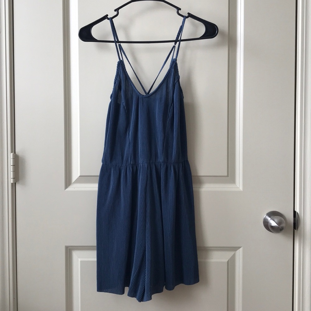 Ribbed blue romper
